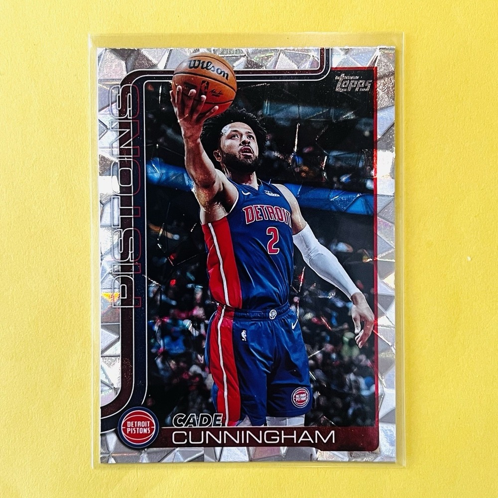 2025-26 Topps Flagship Basketball Cade Cunningham #40 Diamante Foil‎ Pistons